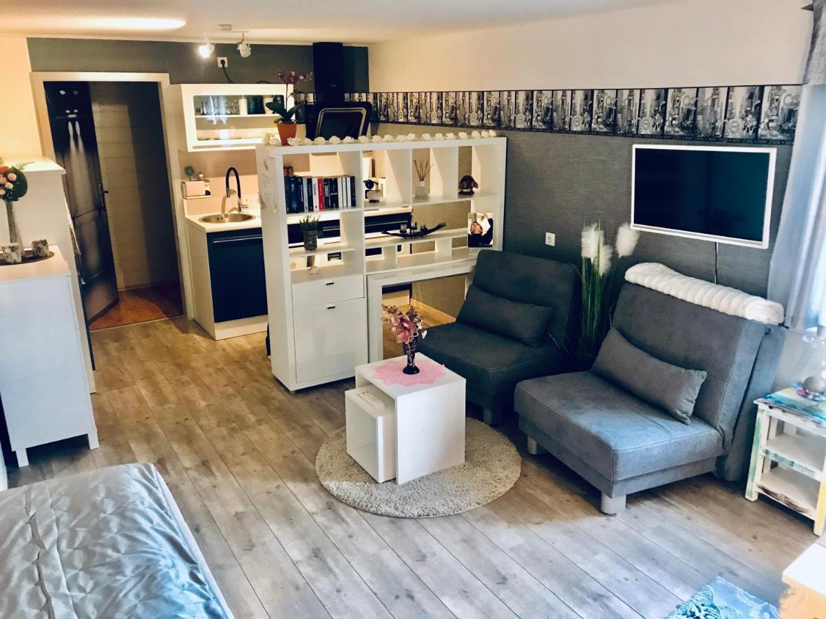 Wohnung Mit Charme, Netflix Rheinstetten Exterior foto