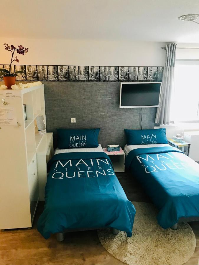 Wohnung Mit Charme, Netflix Rheinstetten Exterior foto