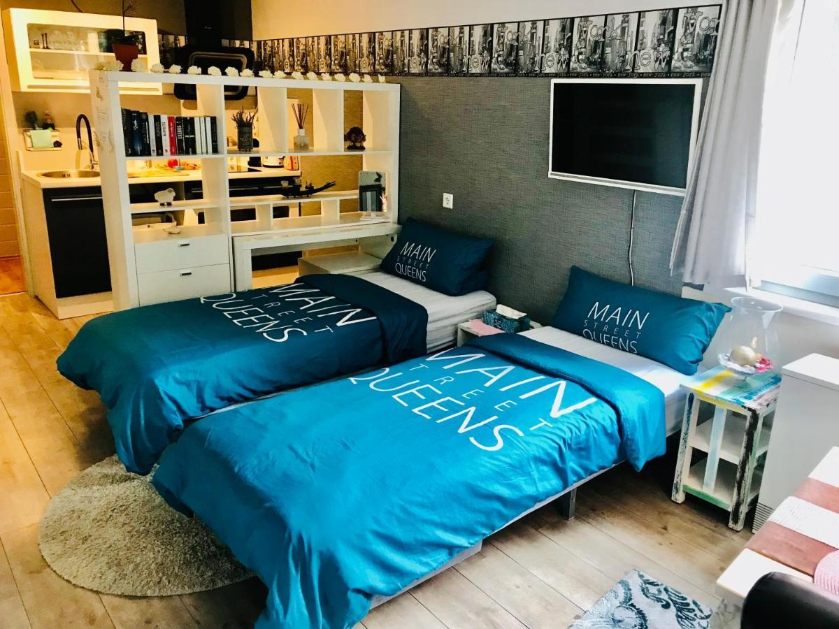 Wohnung Mit Charme, Netflix Rheinstetten Exterior foto